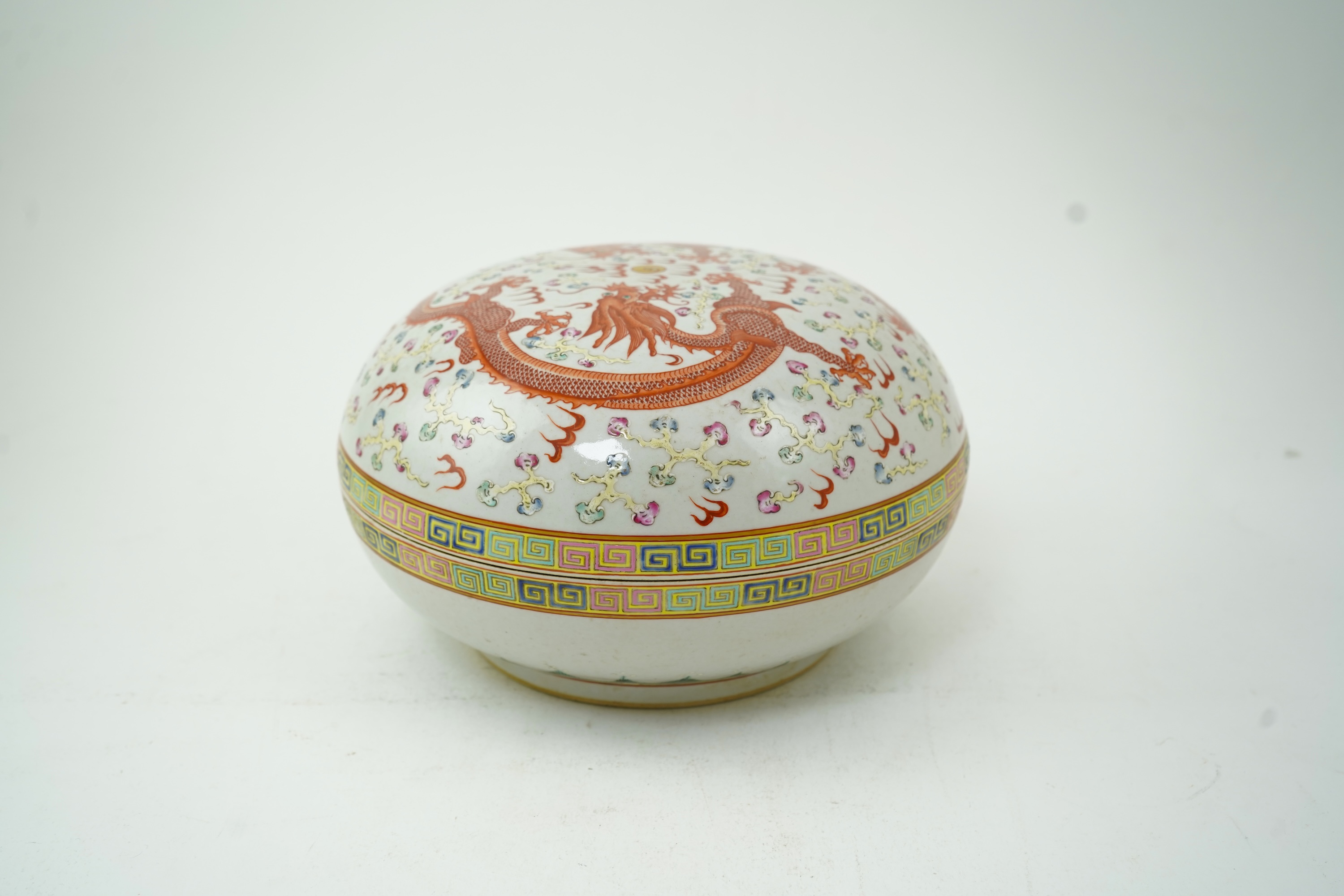 A Chinese enamelled porcelain ‘dragon’ box and cover, Guangxu mark
